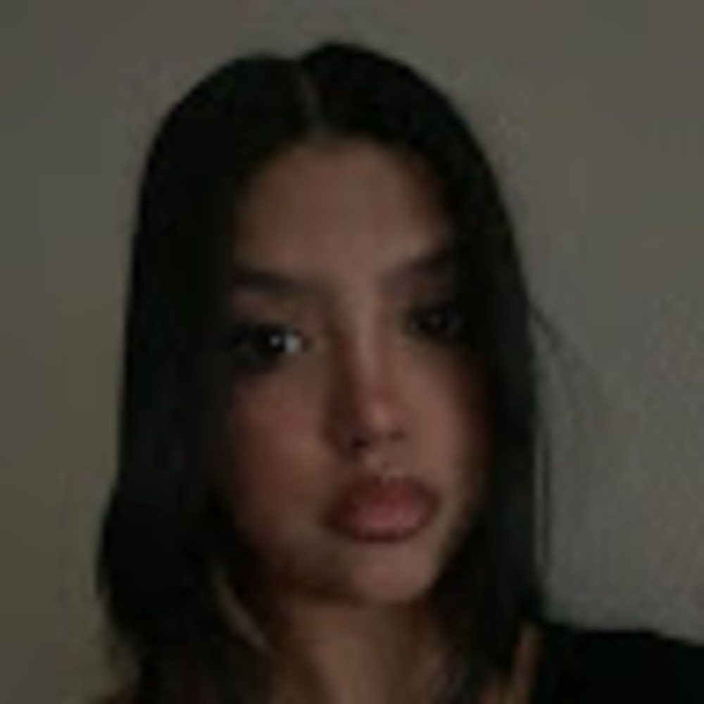 Meet your Posher, Ana julia